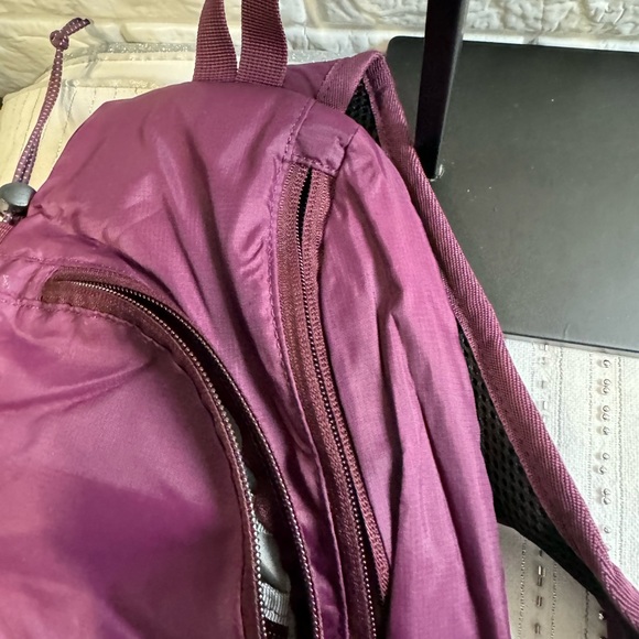 Eddie Bauer backpack π - Picture 9 of 16